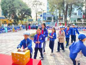 SINH HOẠT DƯỚI CỜ TUẦN 12 – QUYÊN GÓP, ỦNG HỘ ĐỒNG BÀO CHỊU ẢNH HƯỞNG CỦA THIÊN TAI, LŨ LỤT