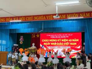 TOẠ ĐÀM KỶ NIỆM 43 NĂM NGÀY NHÀ GIÁO VIỆT NAM 20/11 TRƯỜNG TIỂU HỌC NGUYỄN TRÃI