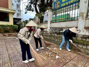 TRƯỜNG TIỂU HỌC NGUYỄN TRÃI - THỰC HIỆN PHONG TRÀO "Sáng - Xanh - Sạch - Đẹp" VÀ RA QUÂN NGÀY CHỦ NHẬT XANH NĂM 2025