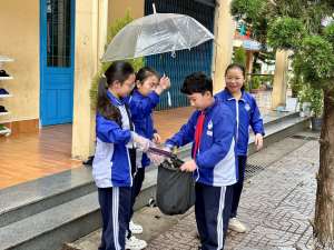 TRƯỜNG TIỂU HỌC NGUYỄN TRÃI - THỰC HIỆN PHONG TRÀO "Sáng - Xanh - Sạch - Đẹp" VÀ RA QUÂN NGÀY CHỦ NHẬT XANH NĂM 2025